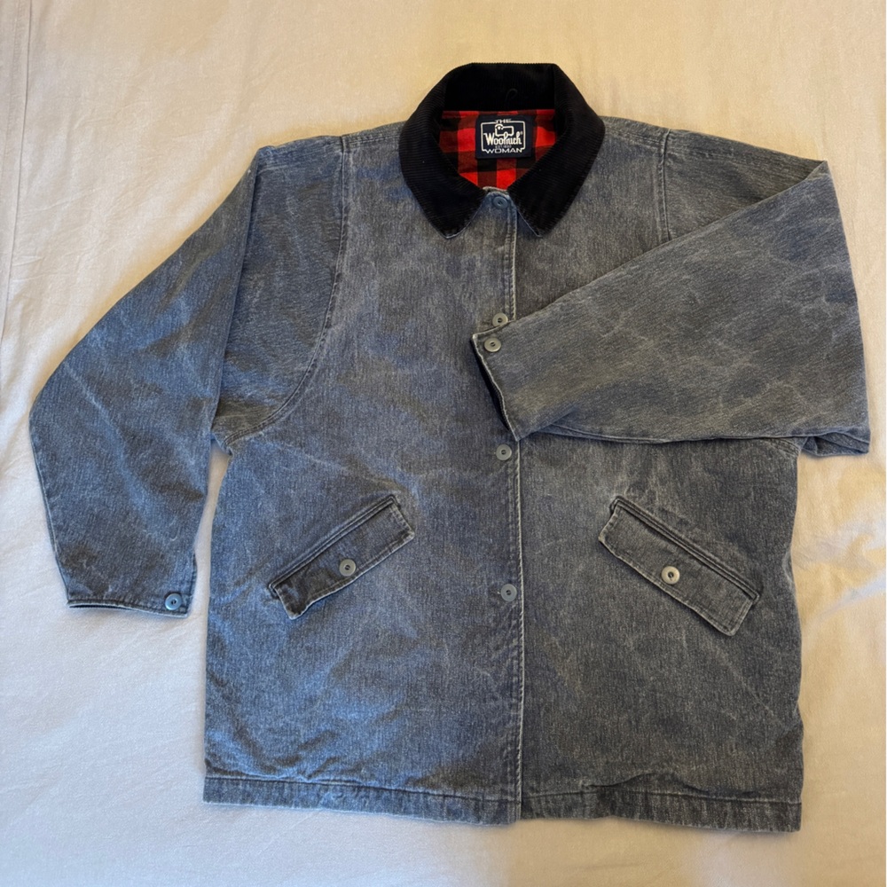 Vintage Woolrich Black Denim Chore Coat
Corduroy collar + cuffs - Buffalo plaid - Picture 3 of 13